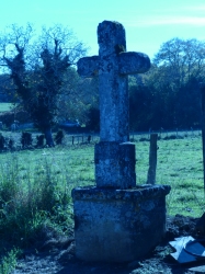La croix du bourg - Cliquez pour agrandir l'image